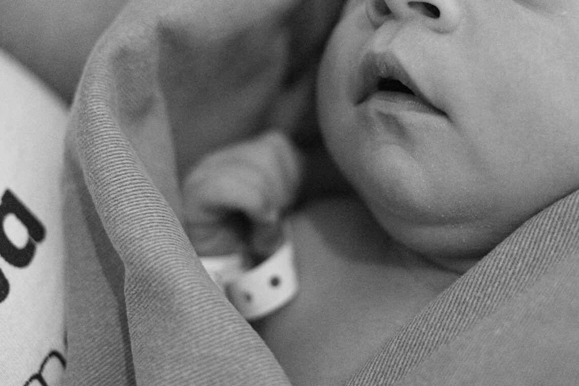 swaddle your baby
